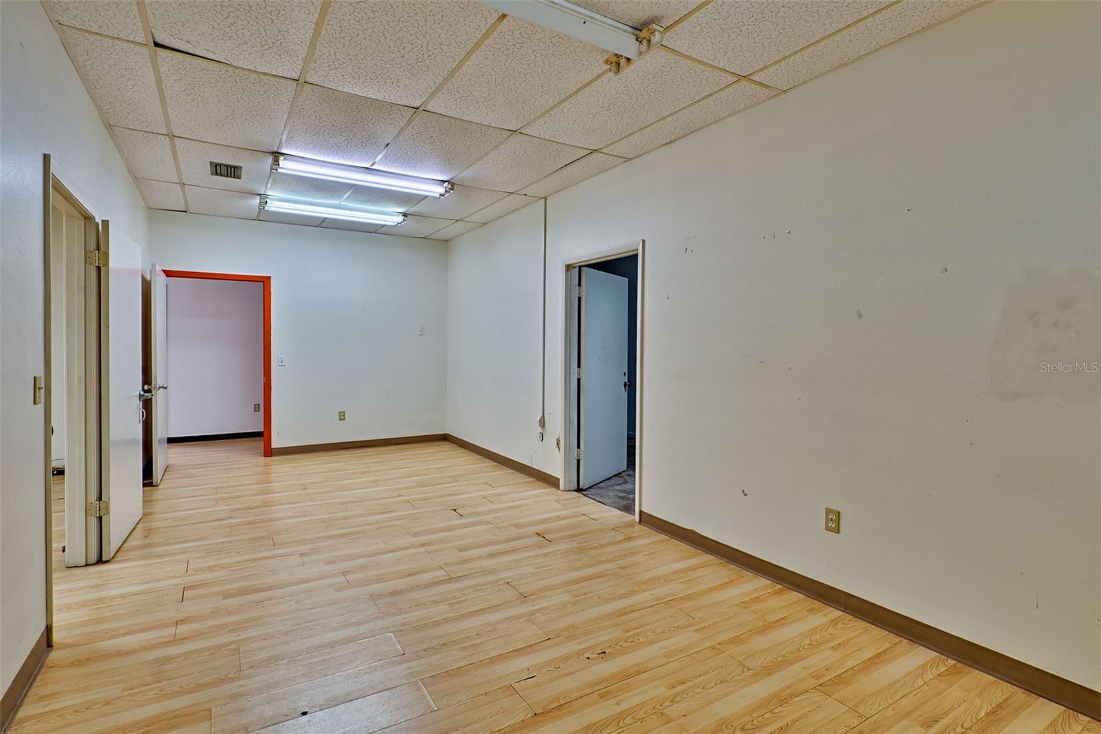 GAINESVILLE INDUST PARK - Commercial Lease