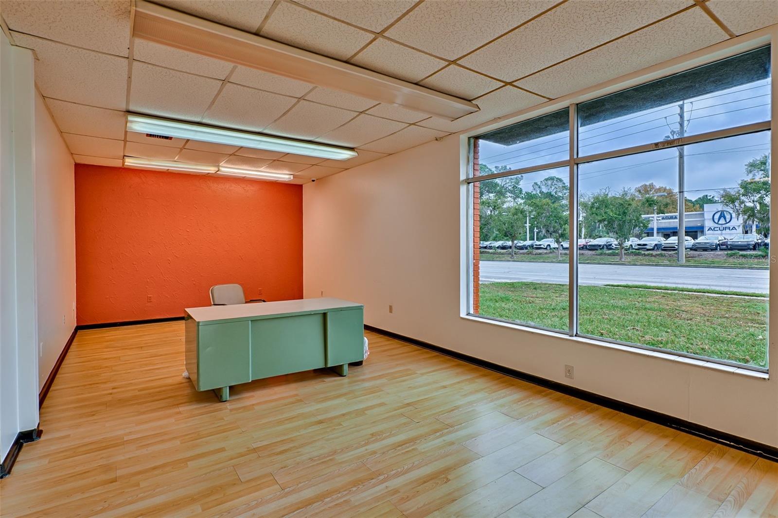 GAINESVILLE INDUST PARK - Commercial Lease