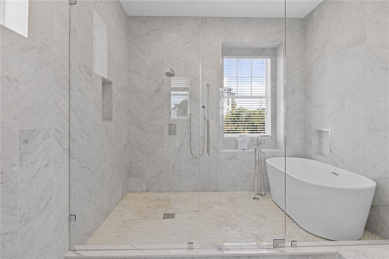 ANNA MARIA BEACH - Residential