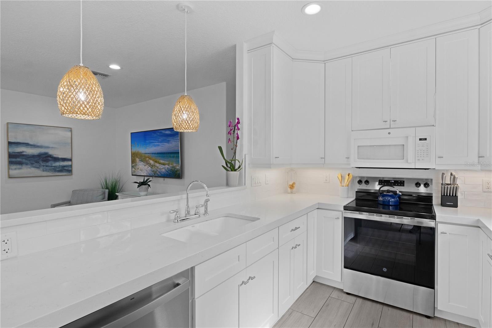 ANNA MARIA BEACH - Residential