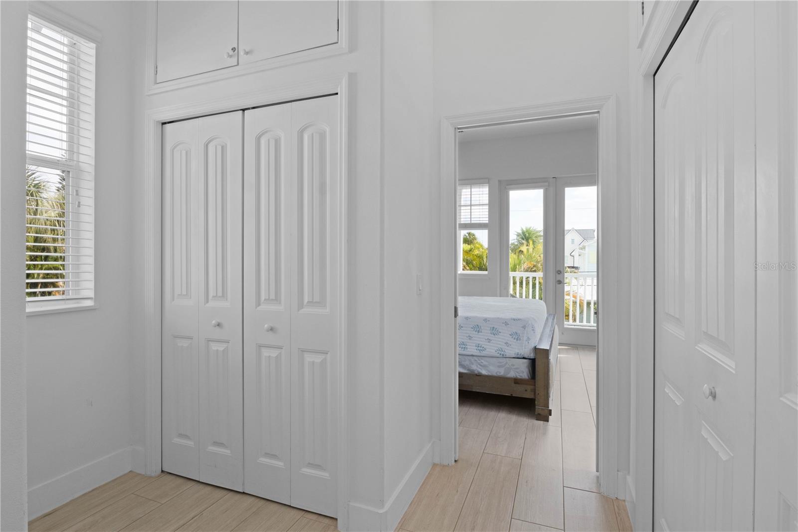 ANNA MARIA BEACH - Residential