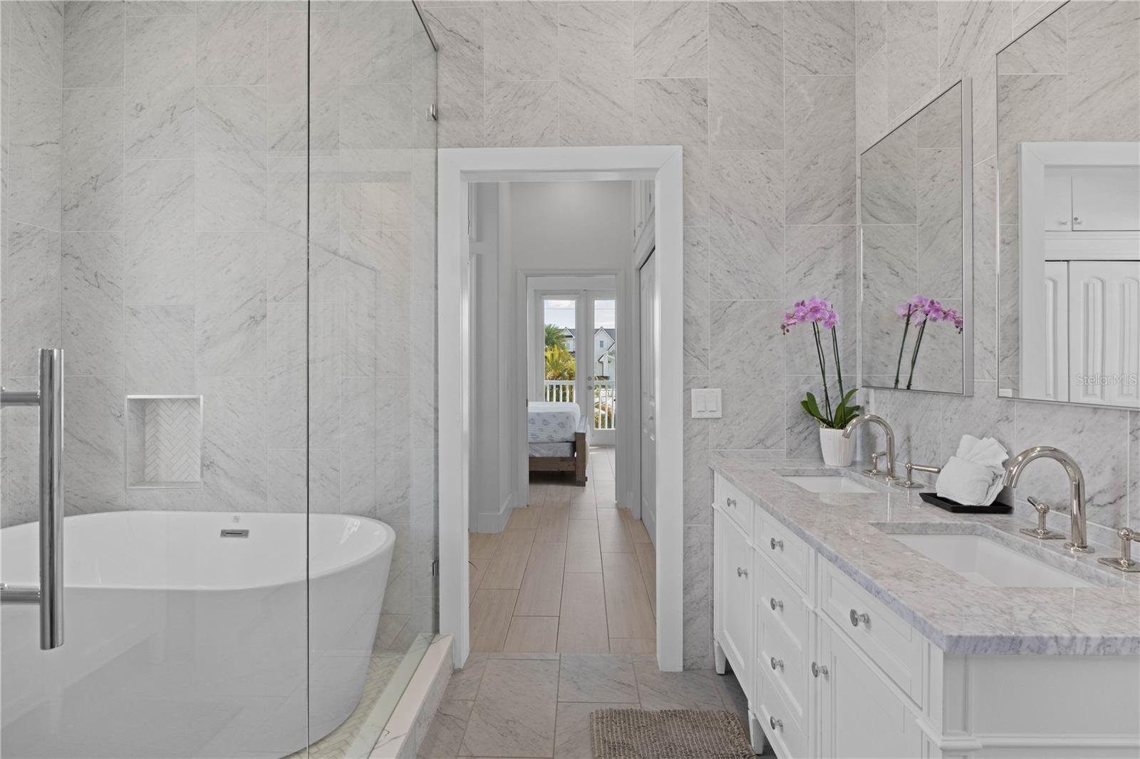 ANNA MARIA BEACH - Residential