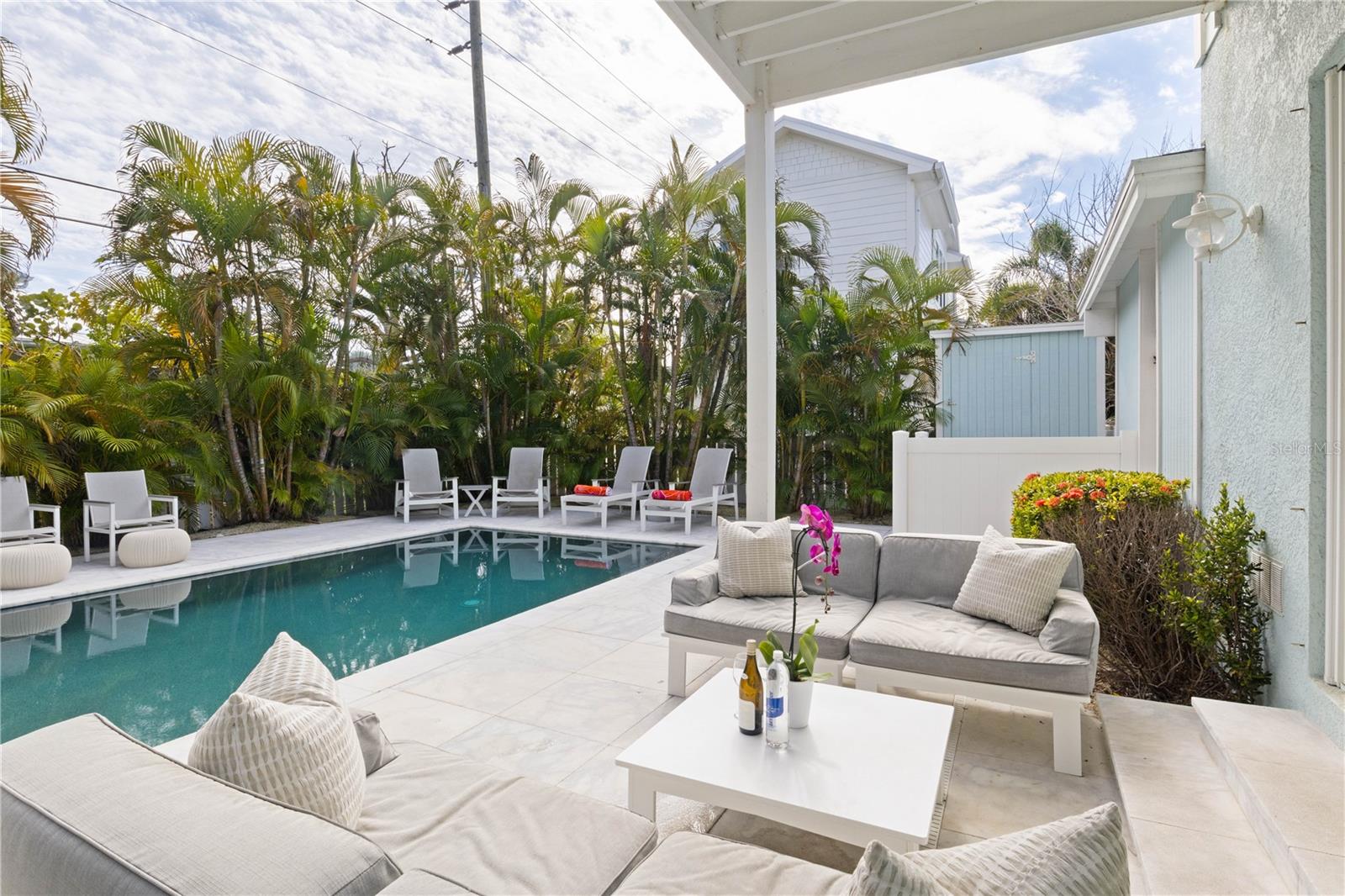 ANNA MARIA BEACH - Residential