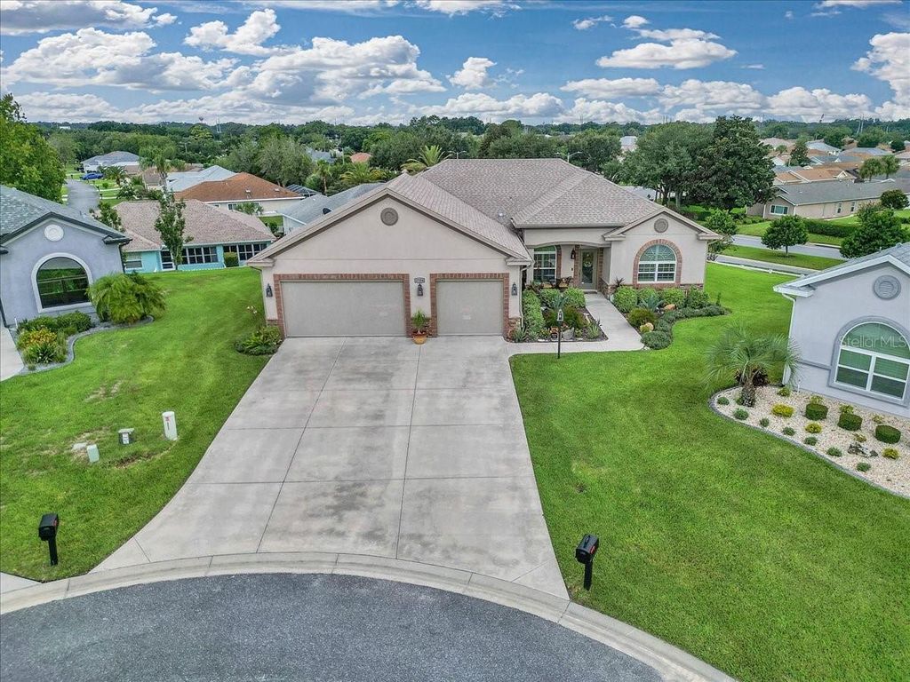 Photo of 17354 SE 112th Court Road, Summerfield, FL 34491 (MLS # OM708099)