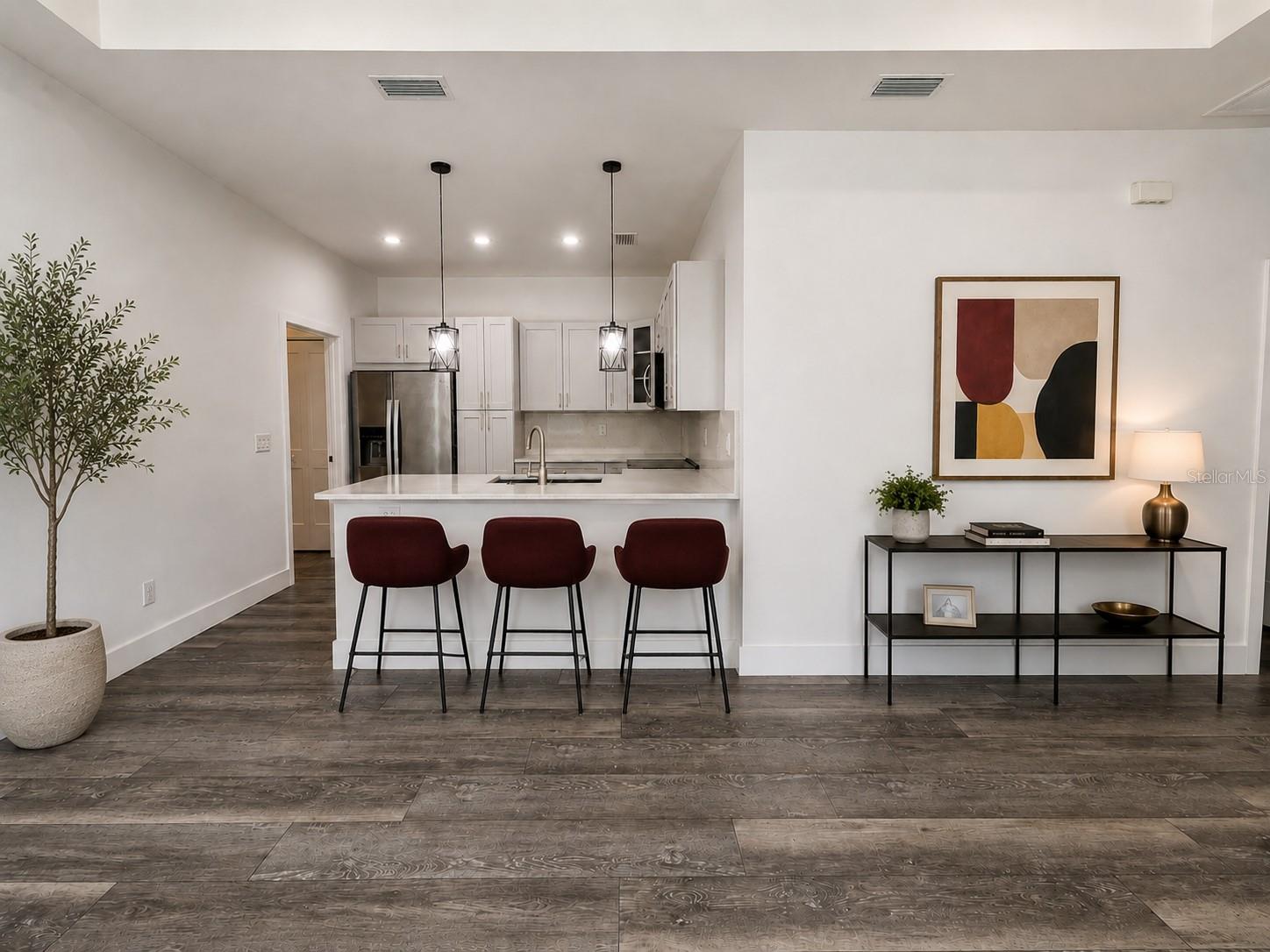 TWIN LAKE ESTATES - Residential
