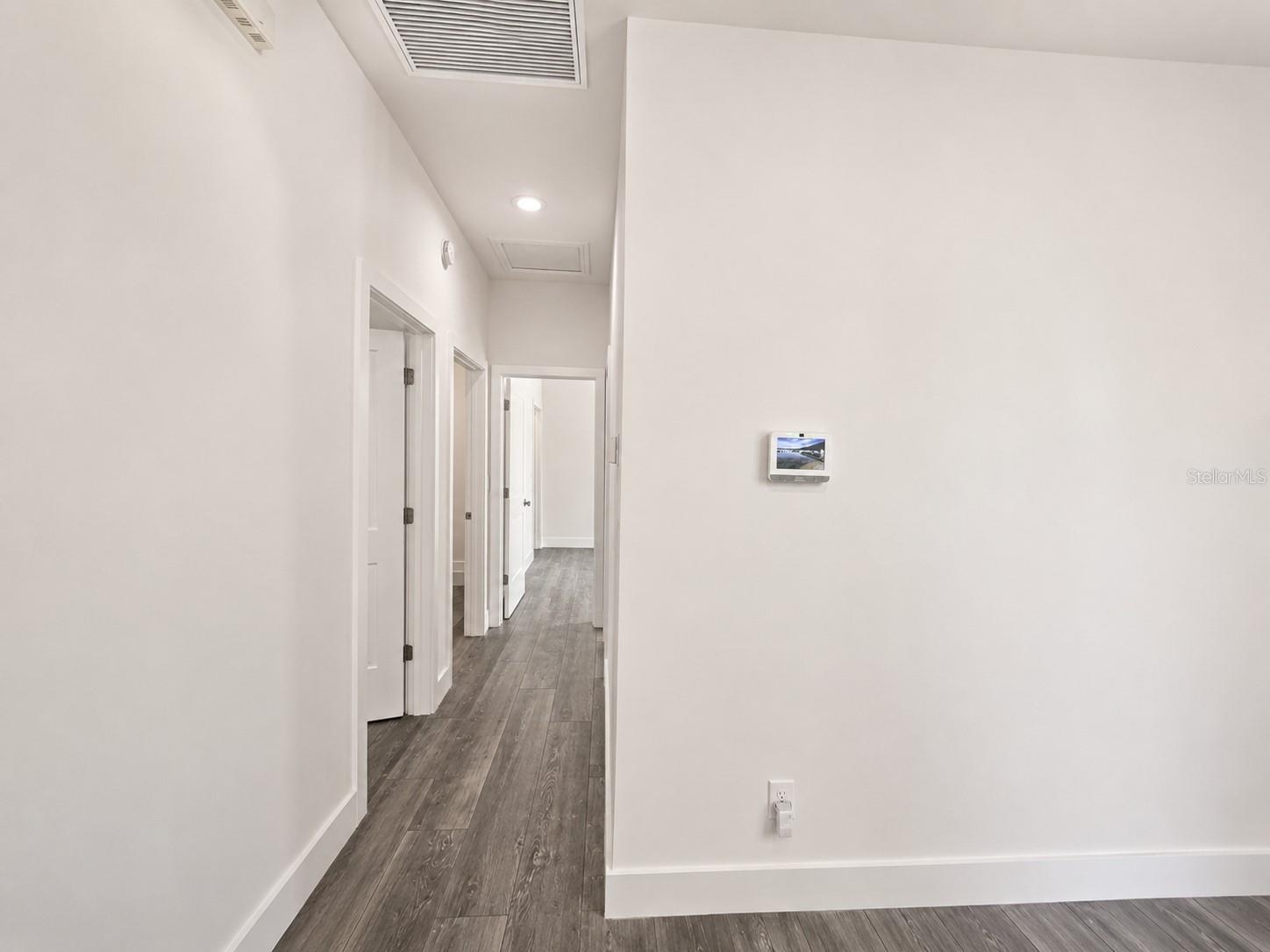 TWIN LAKE ESTATES - Residential