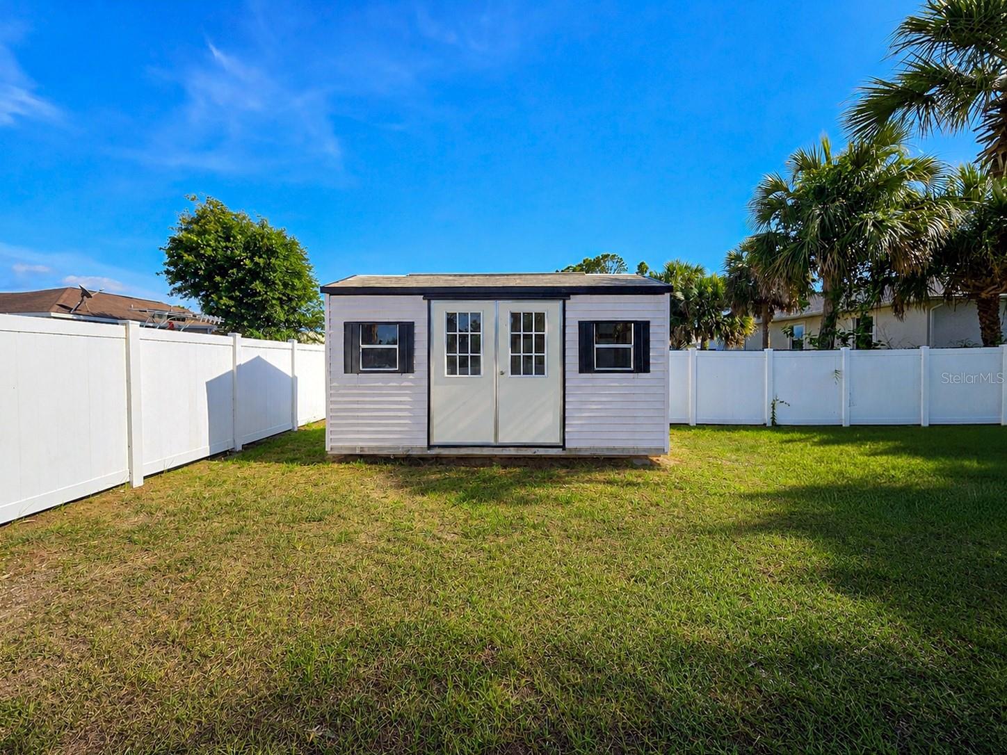 TWIN LAKE ESTATES - Residential