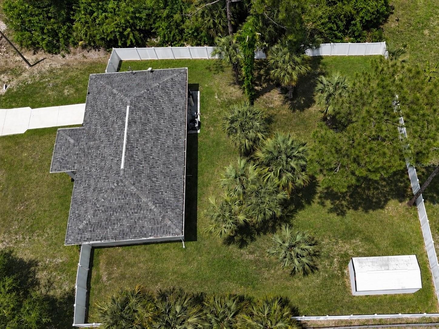 TWIN LAKE ESTATES - Residential