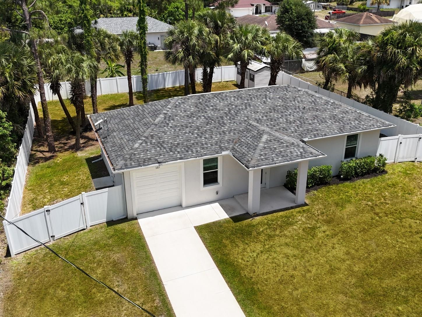 TWIN LAKE ESTATES - Residential