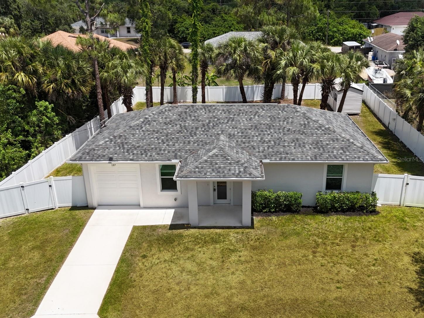 TWIN LAKE ESTATES - Residential