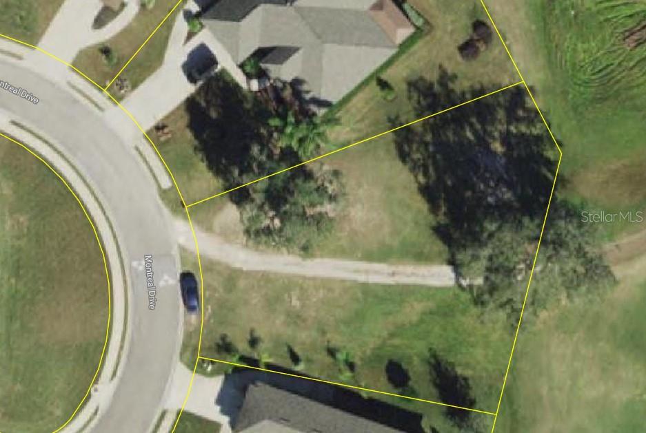 Premium Vacant Land with Golf Course Frontage in Huntington Hills Golf Club, North Lakeland. Nestled within the prestigious Huntington Hills Golf Club community in North Lakeland, this stunning third-of-an-acre vacant lot offers the perfect canvas to build your dream home. Boasting golf course frontage, which delivers spectacular views of lush fairways and manicured greens. The lot is flat, high, and dry—ideal for construction—making it a prime choice for homeowners seeking to create a custom oasis. Imagine waking up to serene vistas, enjoying direct access to world-class golfing, and relishing the vibrant lifestyle. This community offers a wealth of amenities, including a community pool, golf course memberships, an on-site restaurant and bar, and a tranquil park complete with a lake and dock. Whether you’re an avid golfer, a nature enthusiast, or someone who appreciates the finer things in life, this community caters to all. Conveniently located just 45 minutes from shopping hubs, major airports, and Central Florida’s famous theme parks, this property combines the peace of a private retreat with proximity to vibrant attractions. Seize this rare opportunity to create a home that complements your lifestyle in one of Lakeland’s most desirable communities.