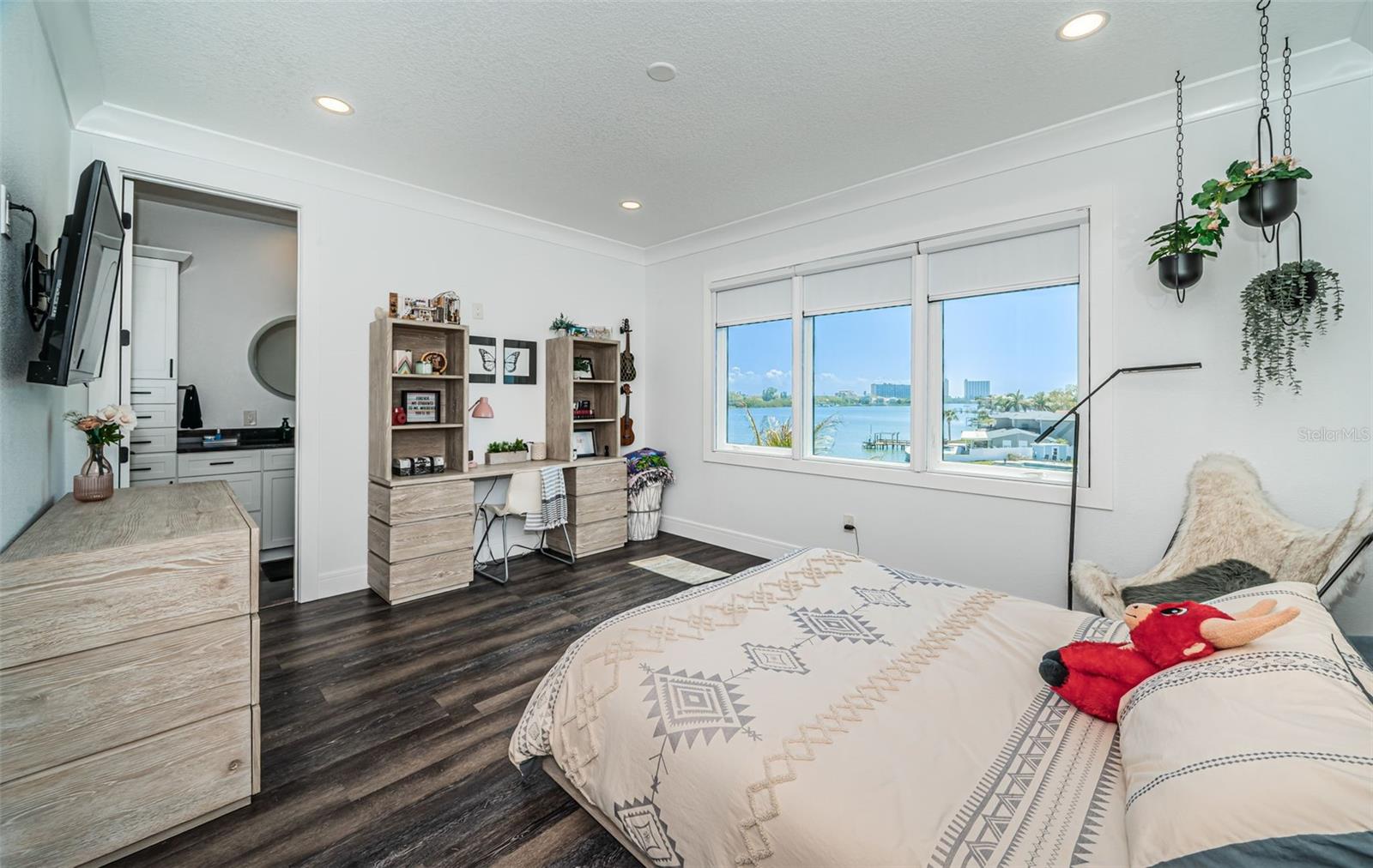 SOUTH CSWY ISLE SUB - Residential