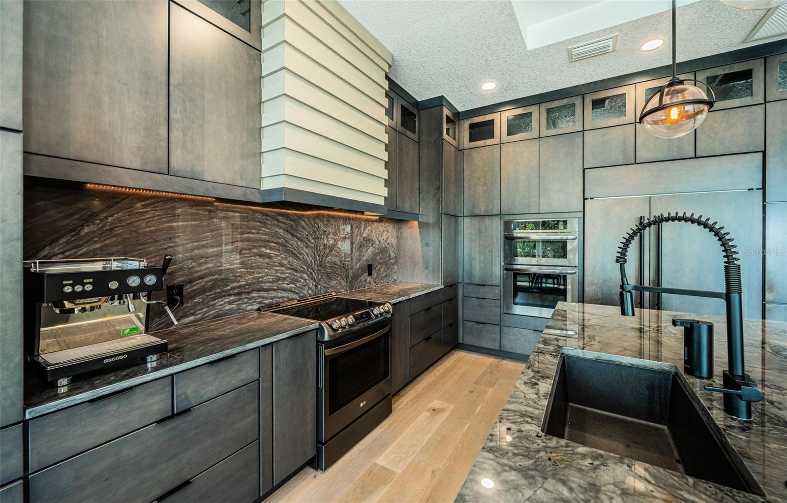 SOUTH CSWY ISLE SUB - Residential