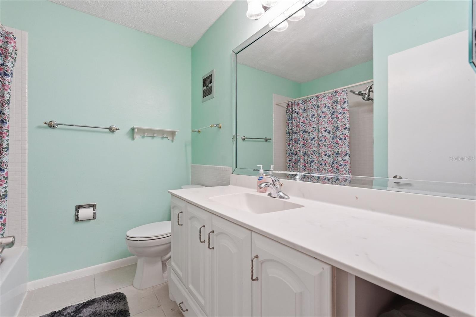 IMPERIAL COVE 1 - Residential