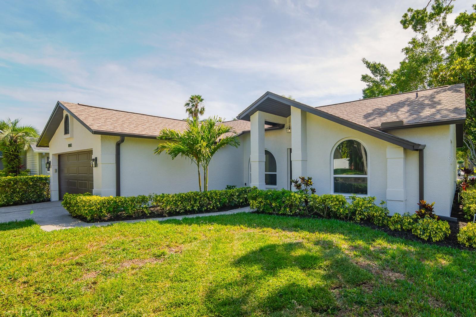 FALCON RIDGE - Residential