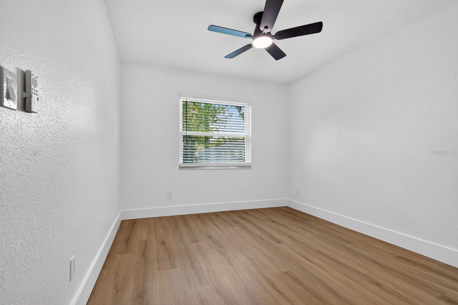 FALCON RIDGE - Residential