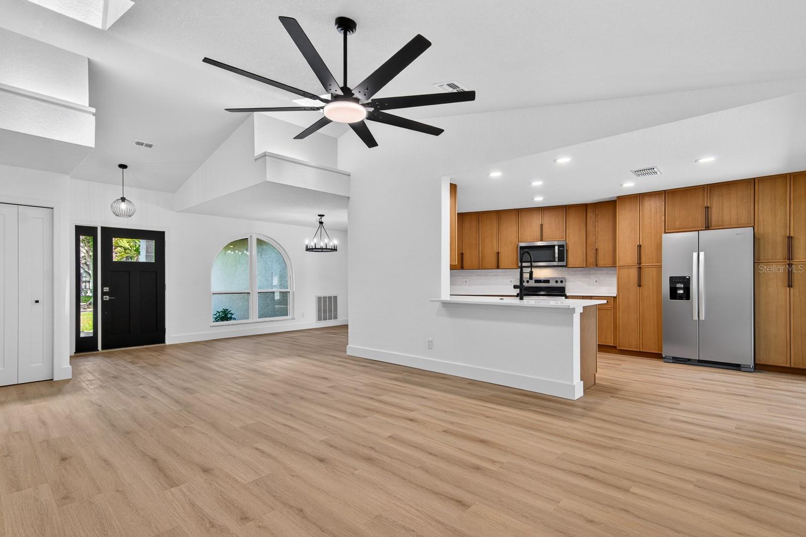 FALCON RIDGE - Residential