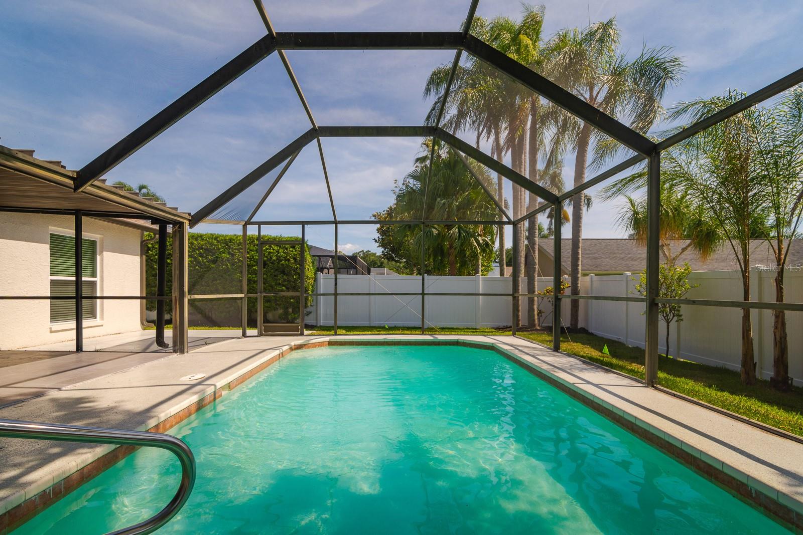 FALCON RIDGE - Residential