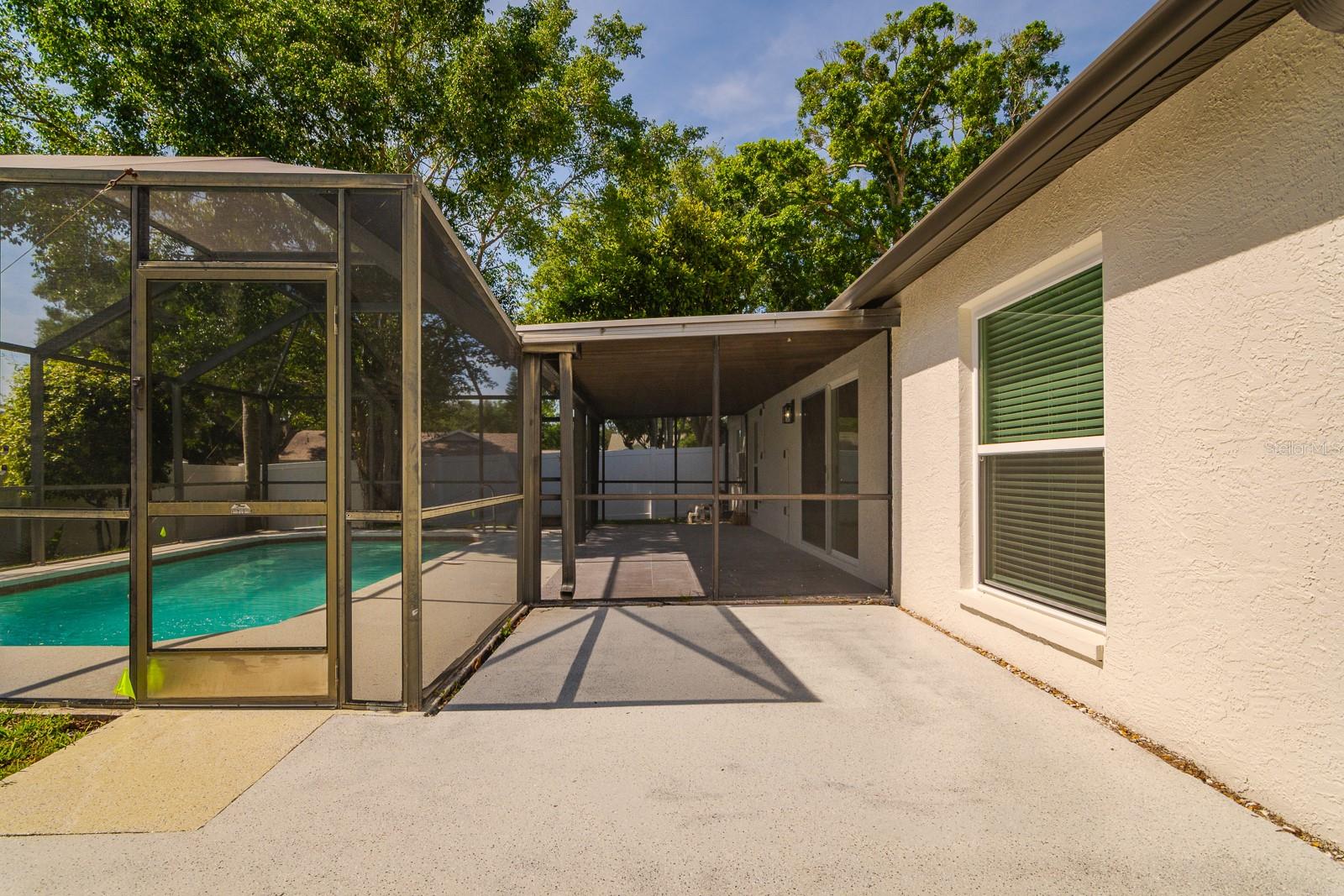 FALCON RIDGE - Residential