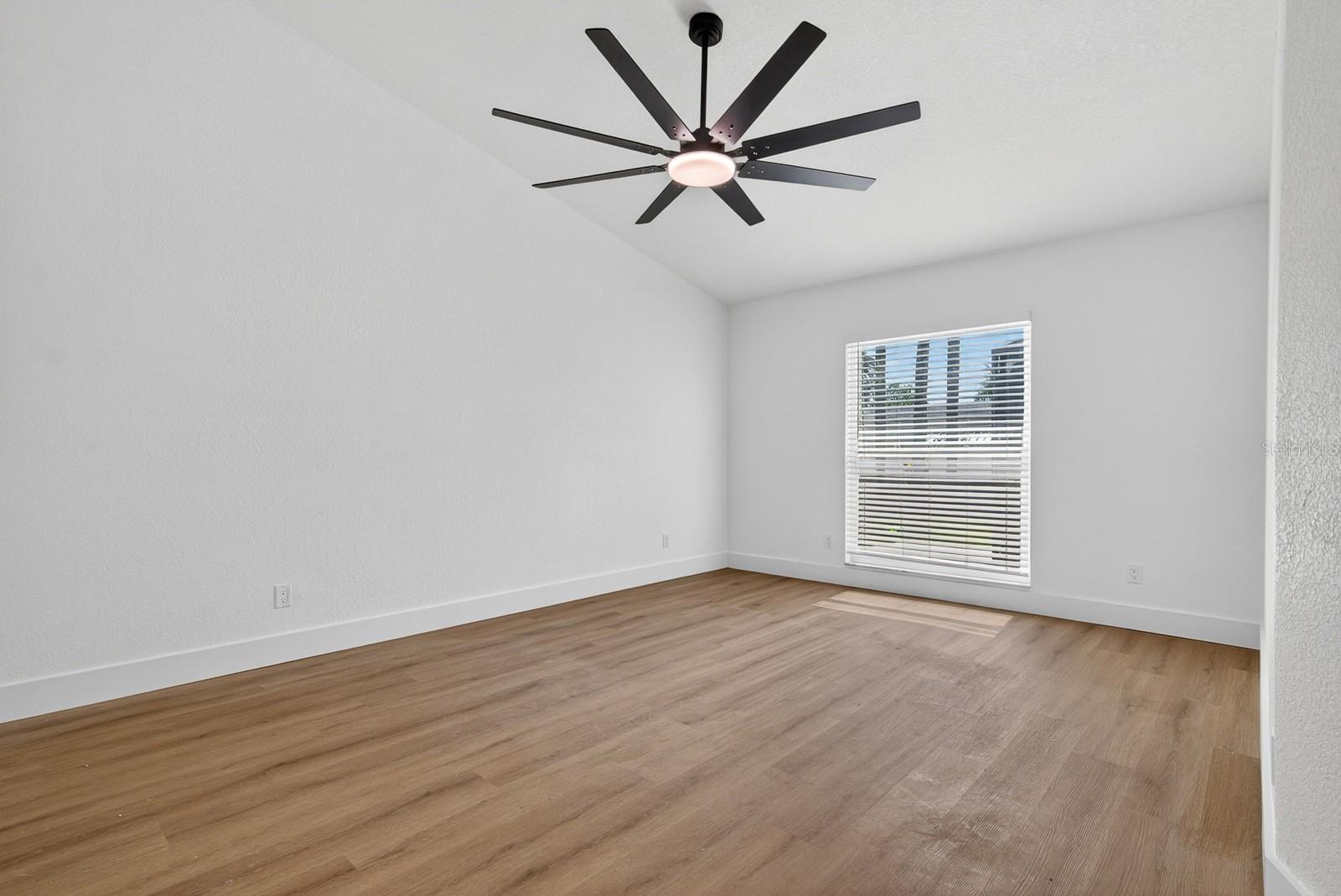 FALCON RIDGE - Residential
