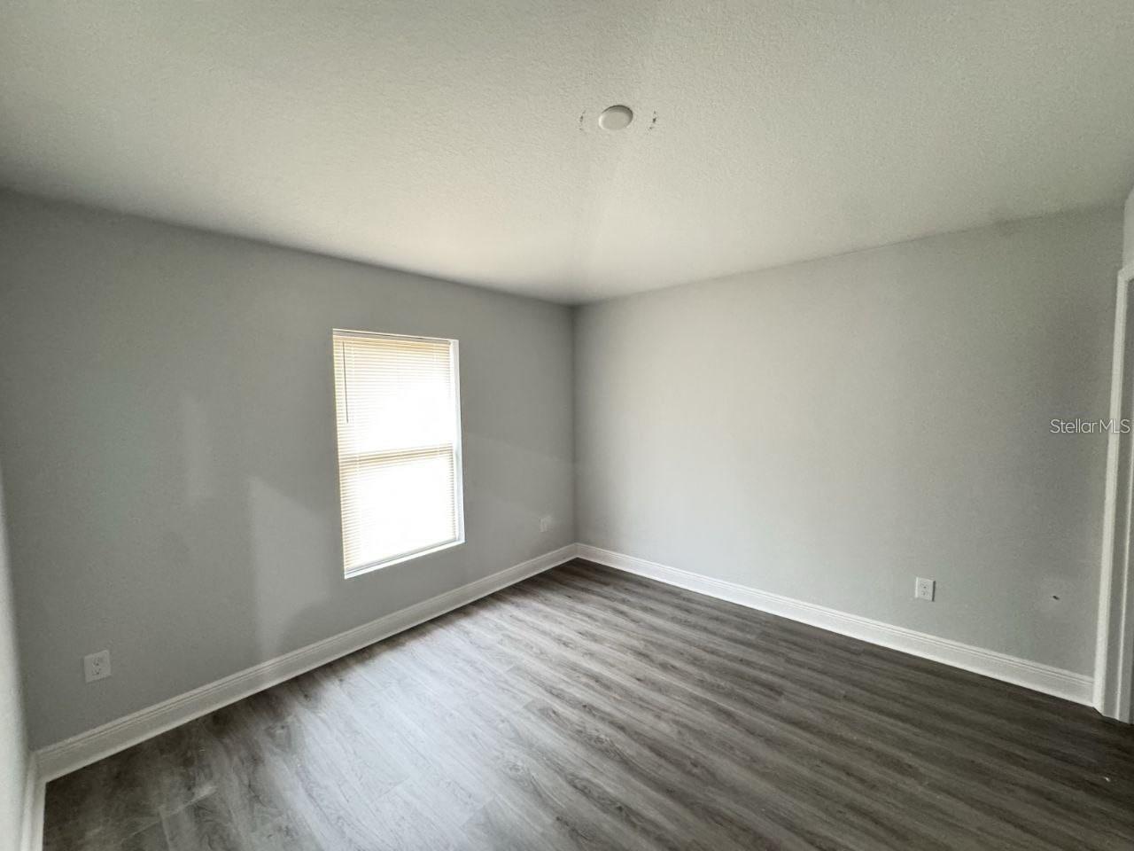 SWAN LAKE ESTATES - Residential