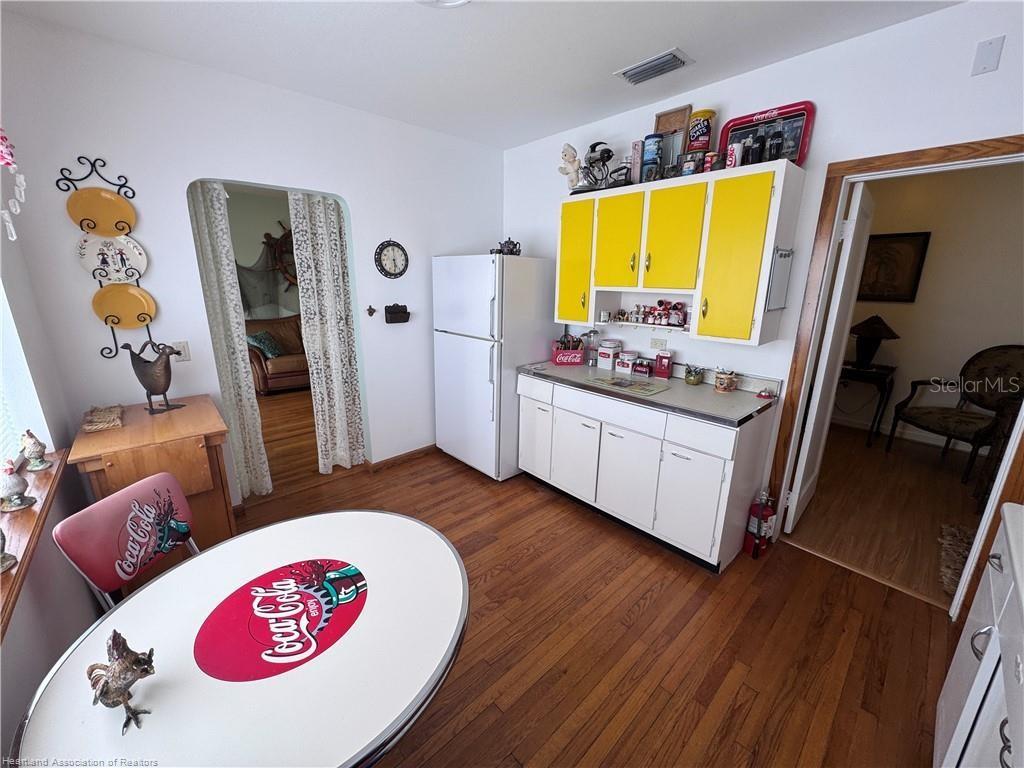 GOLDEN AGE VILLAS - Residential