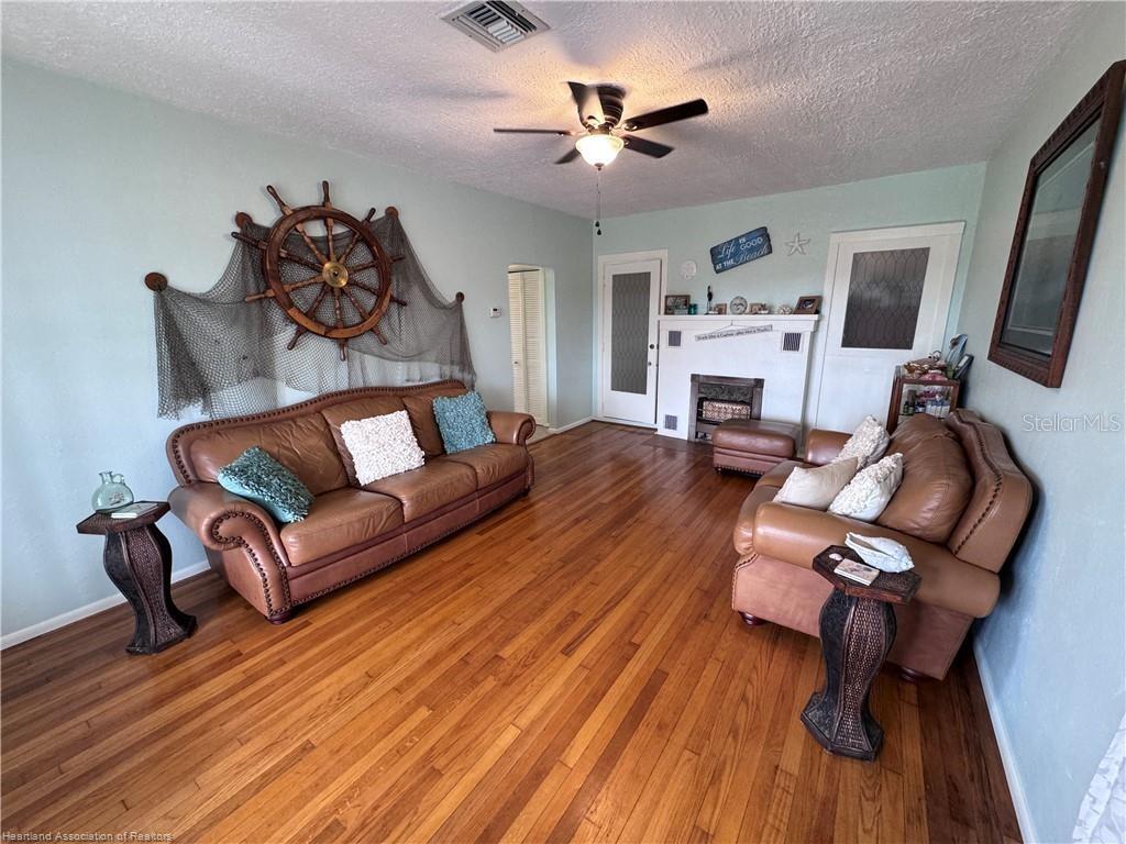 GOLDEN AGE VILLAS - Residential