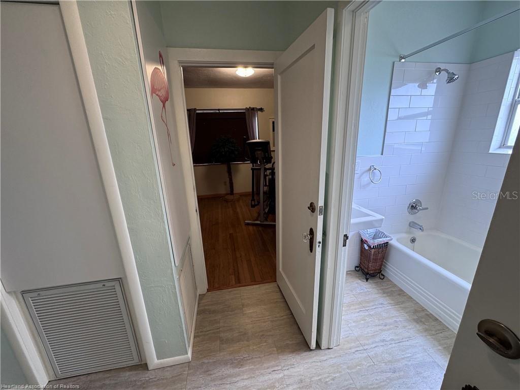 GOLDEN AGE VILLAS - Residential