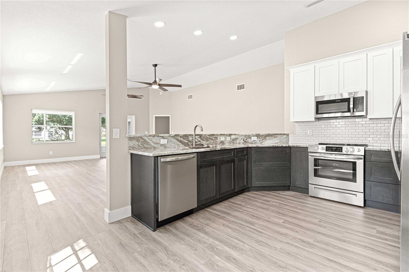 ON TOP OF THE WORLD PH 01-A SEC 01 - Residential