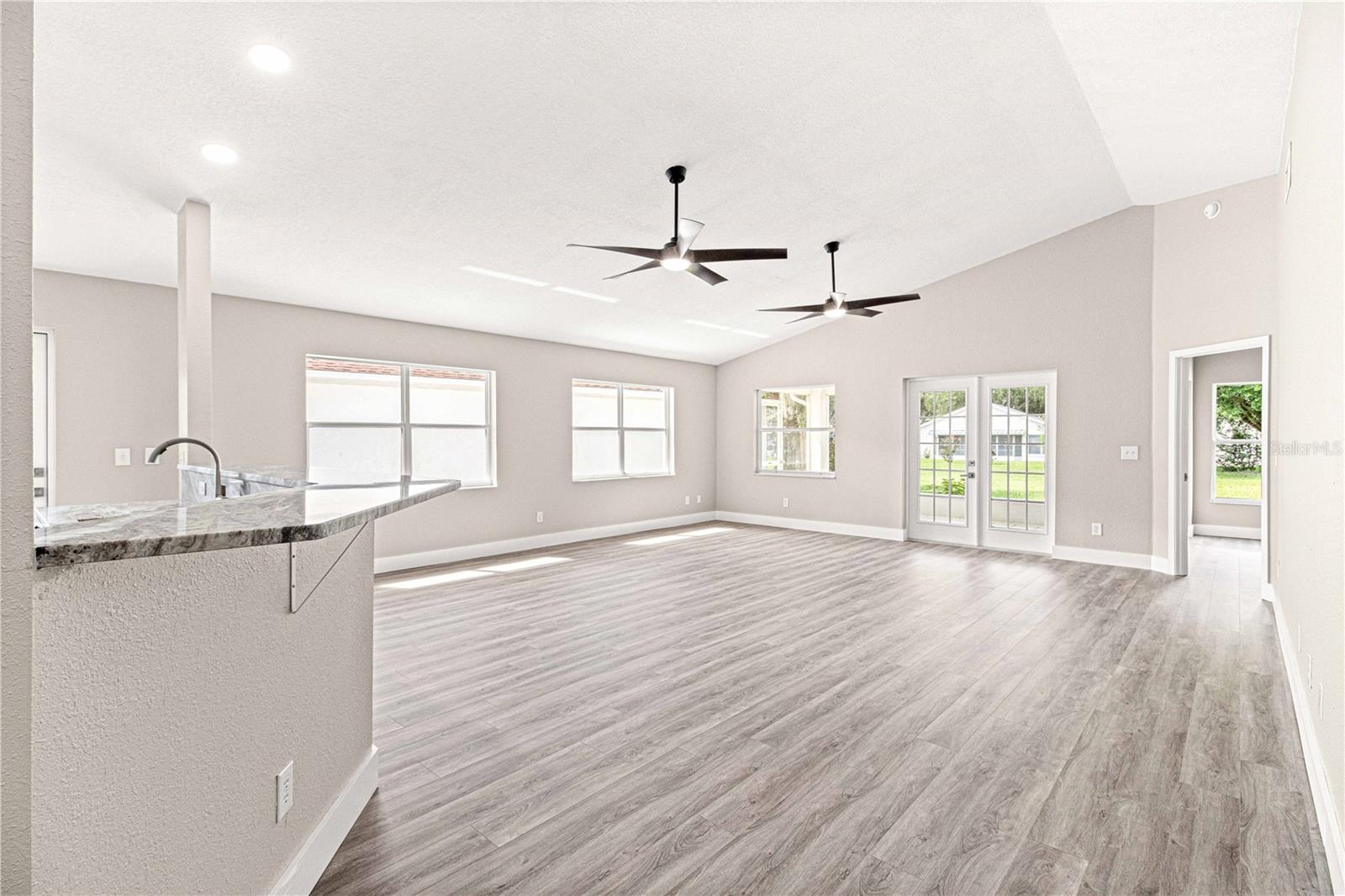 ON TOP OF THE WORLD PH 01-A SEC 01 - Residential