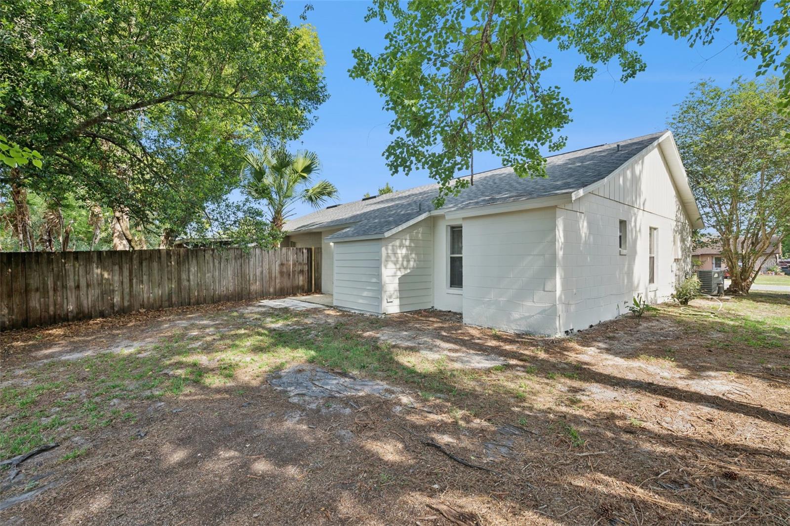 RIVER CREST - Residential