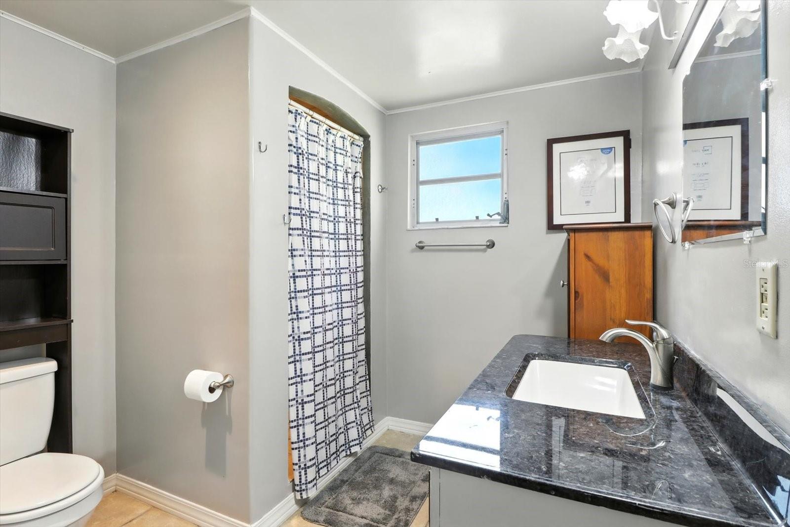 BEVERLY HILLS UNIT 05 - Residential