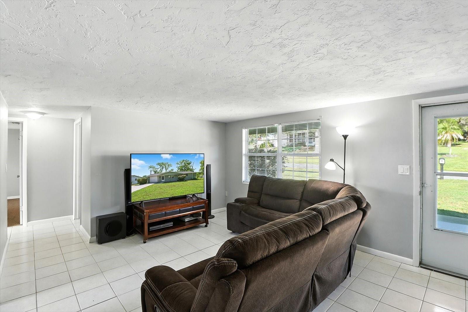 BEVERLY HILLS UNIT 05 - Residential