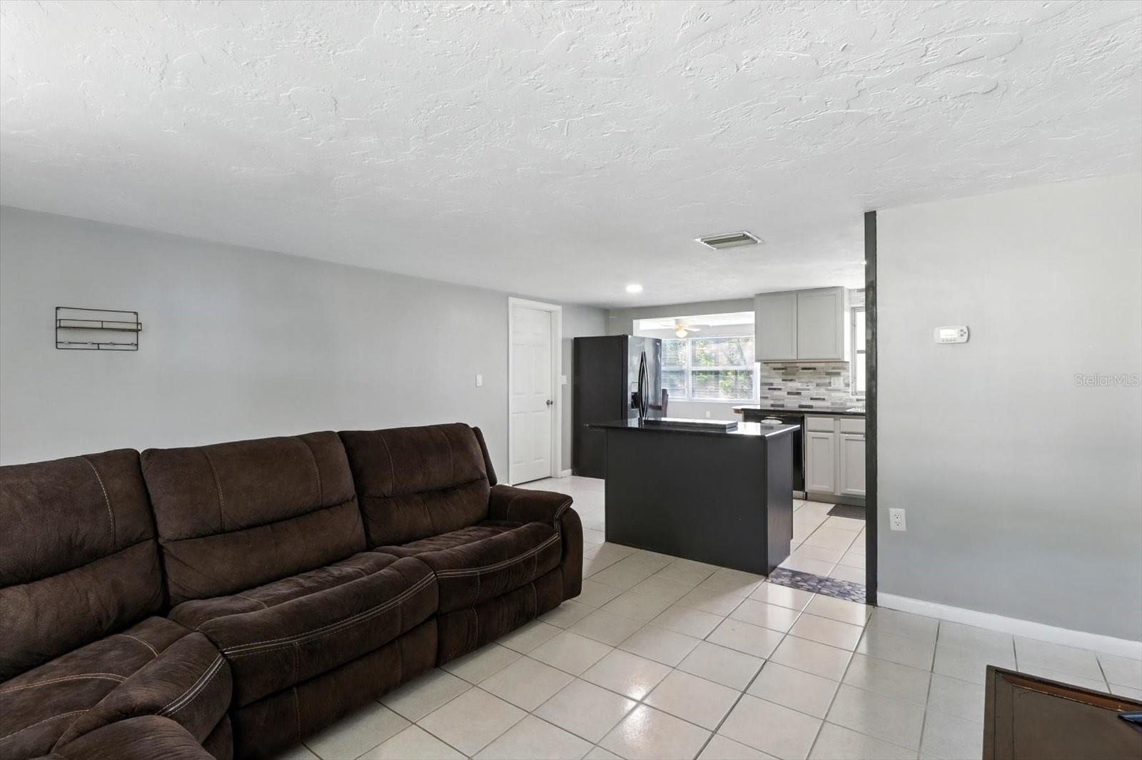 BEVERLY HILLS UNIT 05 - Residential