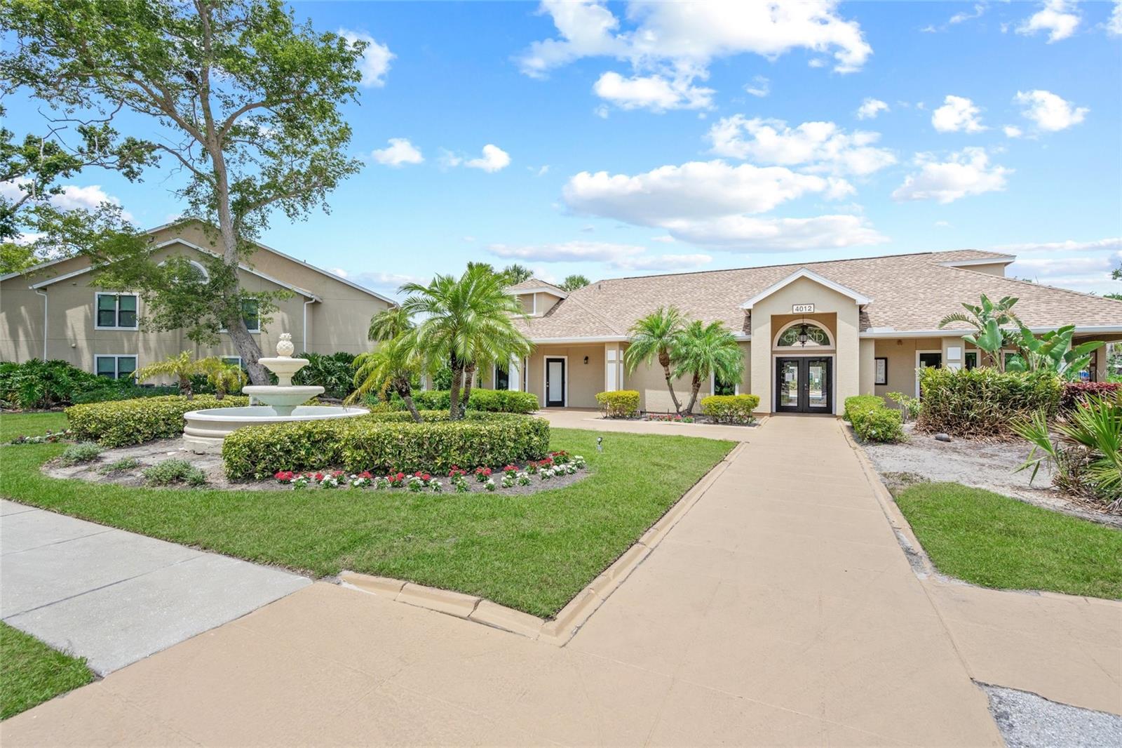 VINTAGE GRAND - Residential Lease