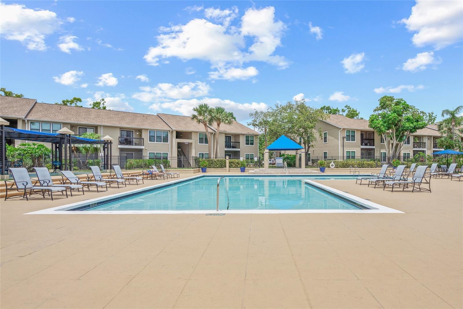 VINTAGE GRAND - Residential Lease