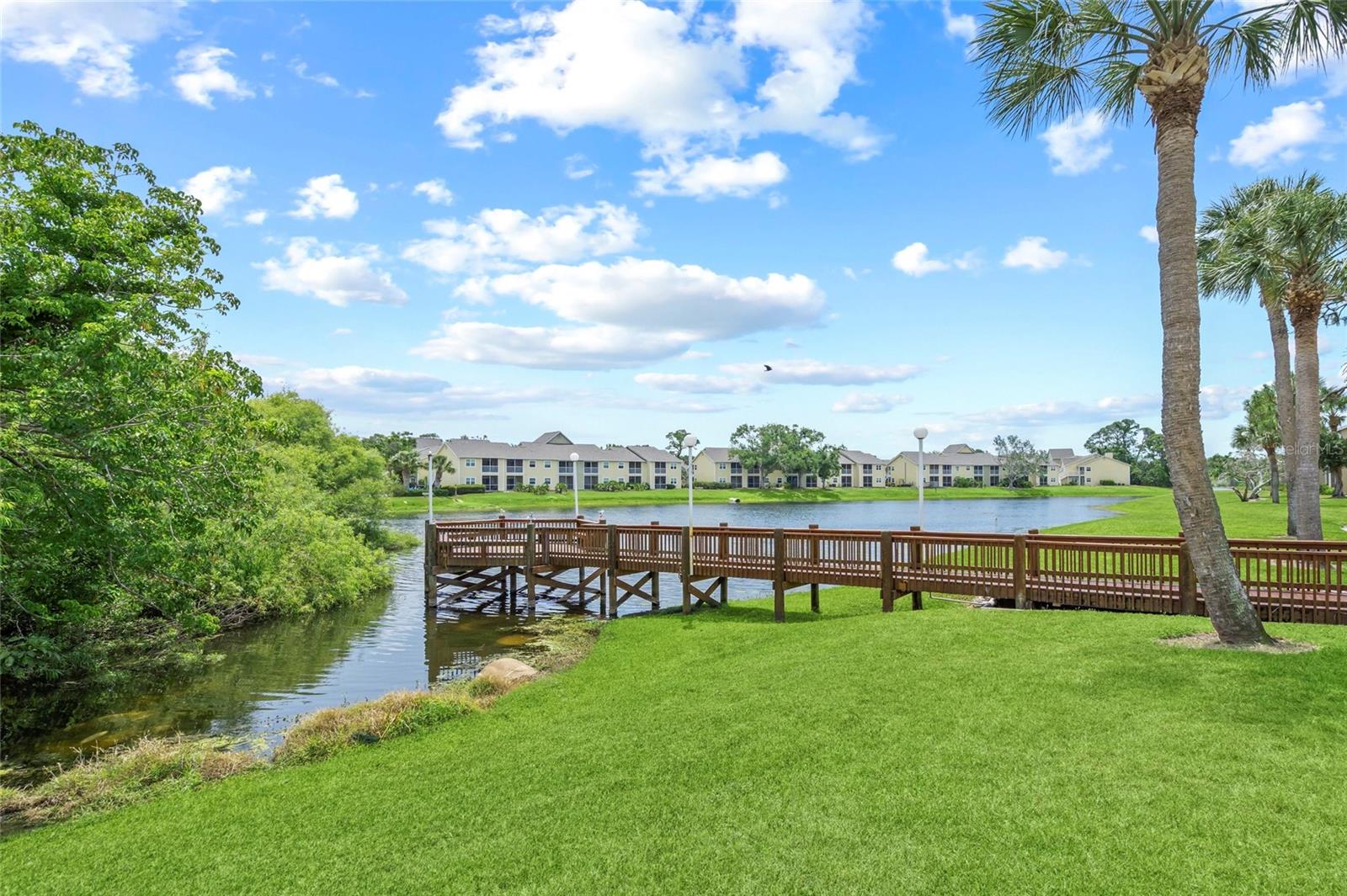 VINTAGE GRAND - Residential Lease