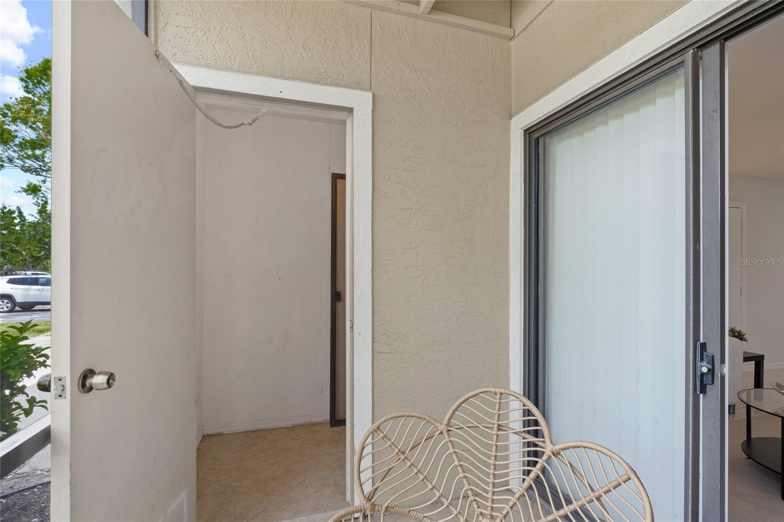 VINTAGE GRAND - Residential Lease