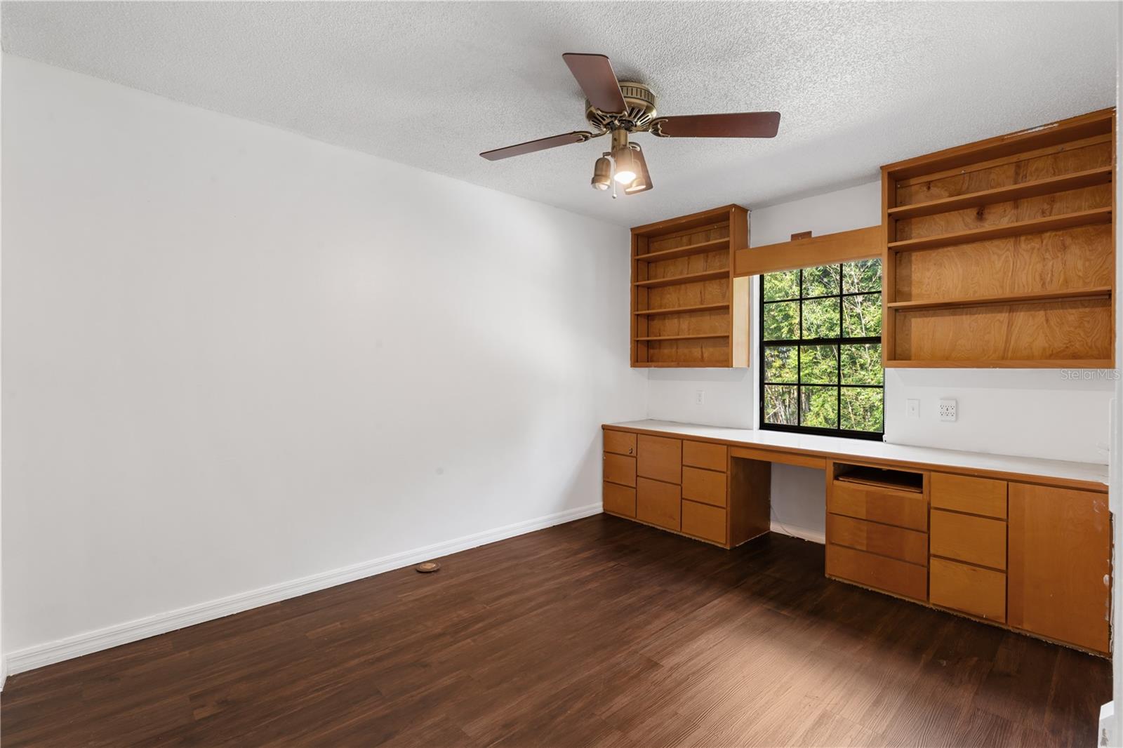 ROYALE BERMUDA TWNHS - Residential