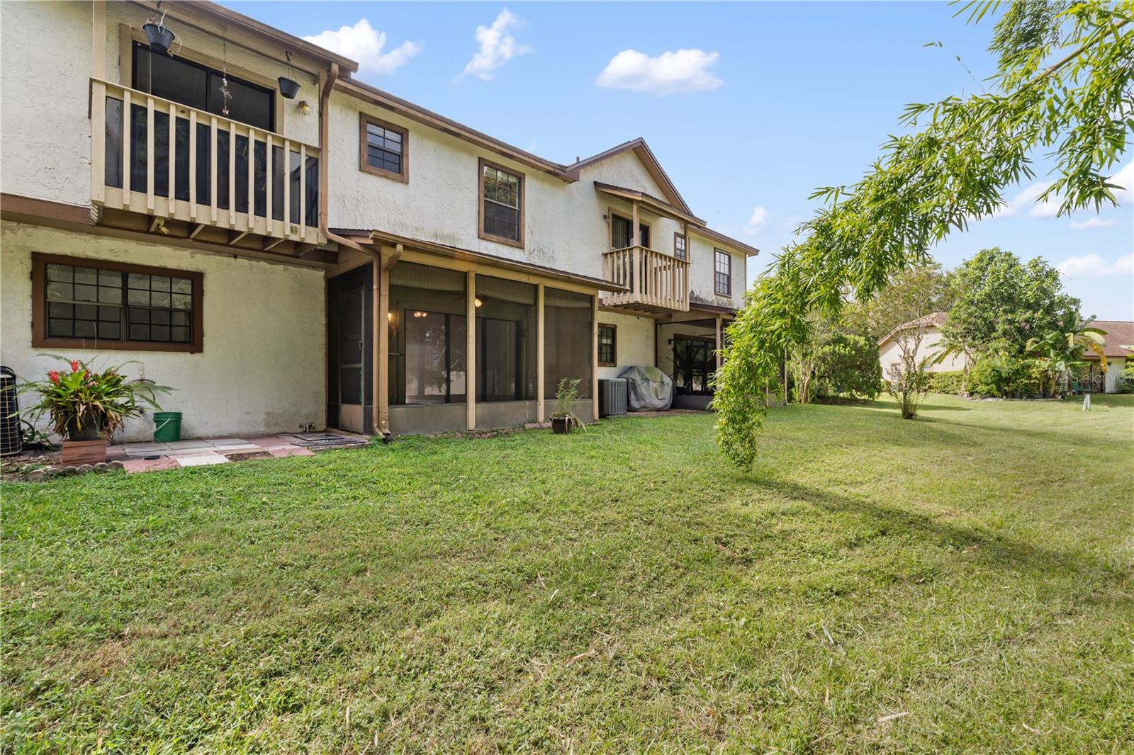ROYALE BERMUDA TWNHS - Residential