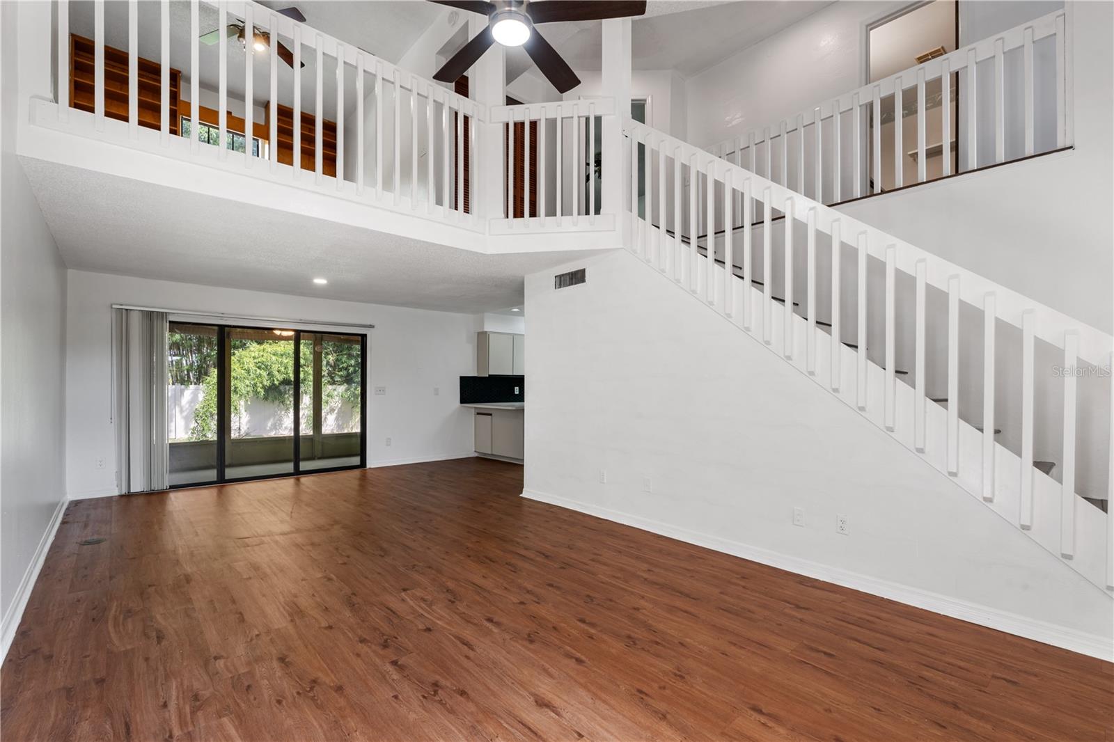 2135 BALBOA WAY