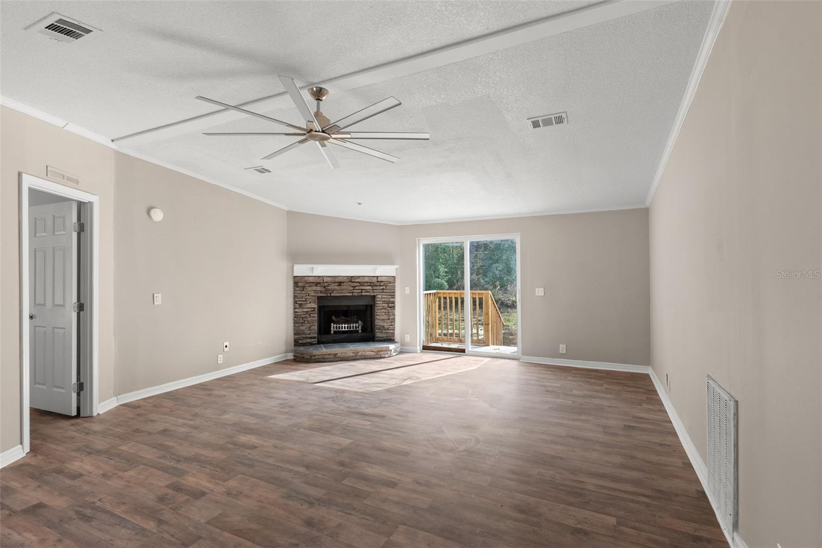 FLORIDA HLNDS #331 - Residential