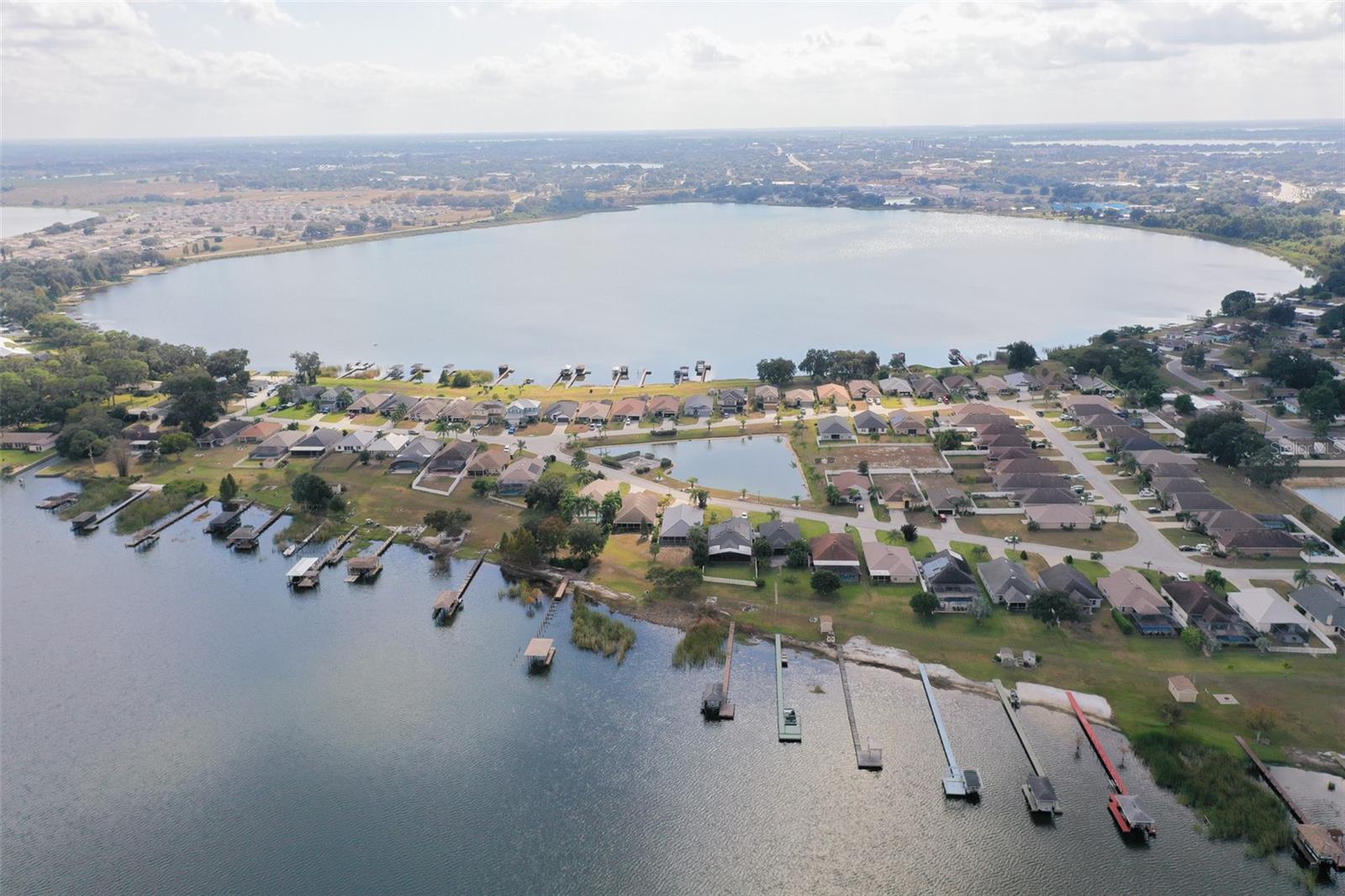 ISLAND LAKES - Residential Lease