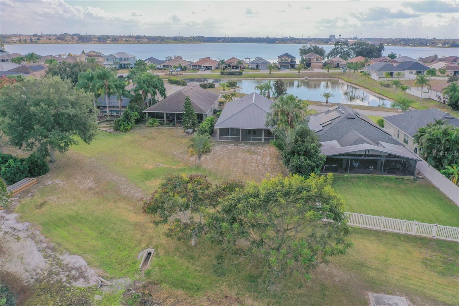 ISLAND LAKES - Residential Lease
