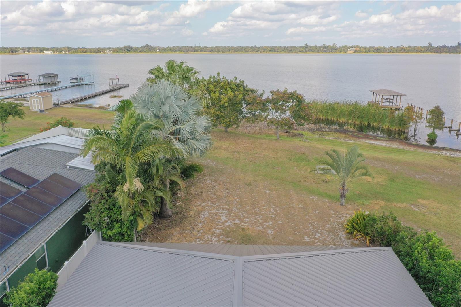 ISLAND LAKES - Residential Lease