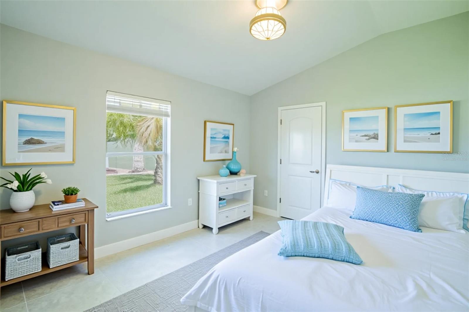 ISLAND LAKES - Residential Lease