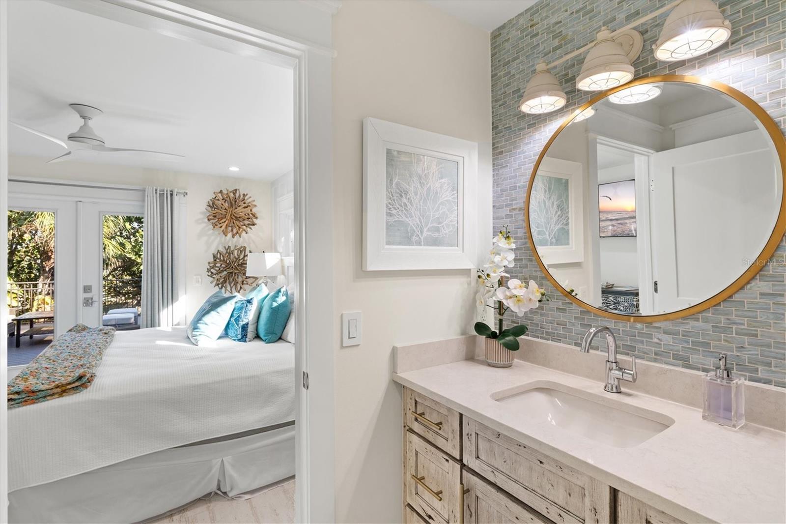 HOLMES BEACH 14TH UNIT - Residential