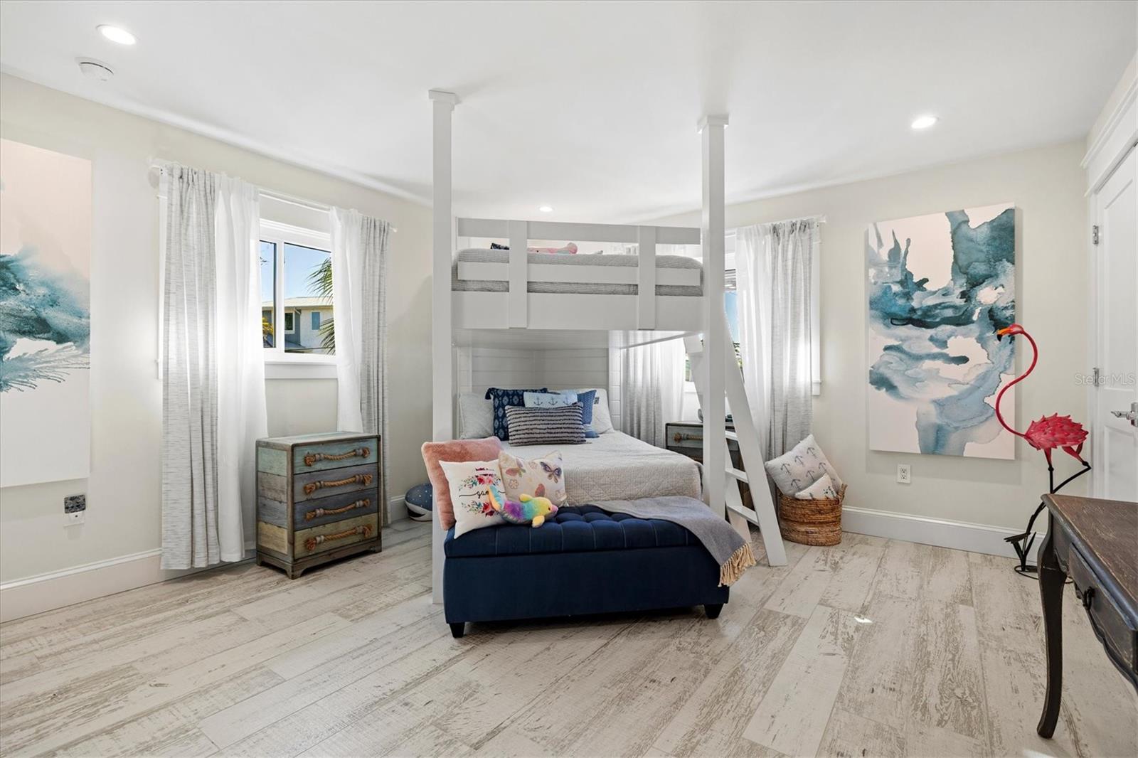 HOLMES BEACH 14TH UNIT - Residential