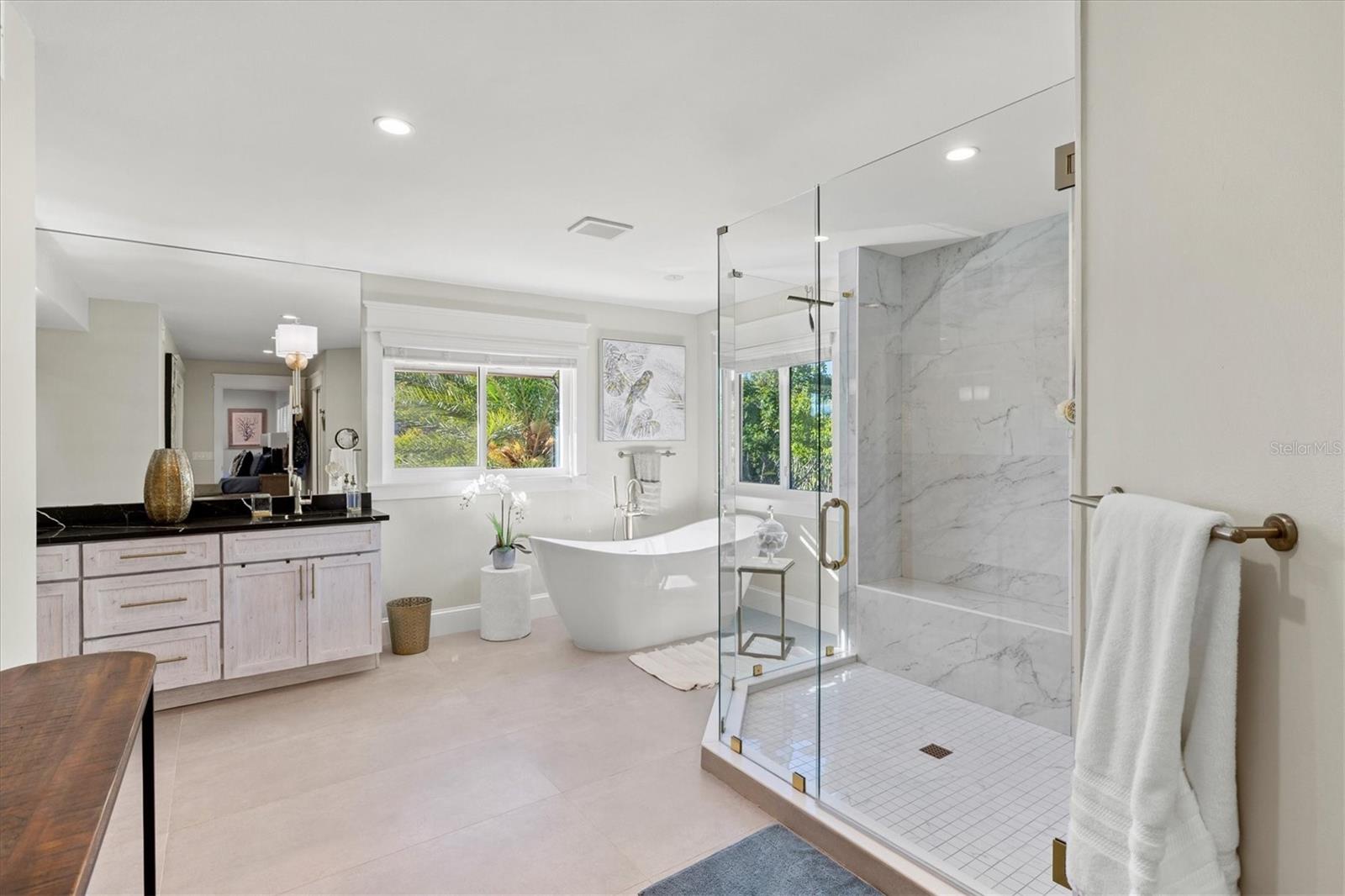 HOLMES BEACH 14TH UNIT - Residential