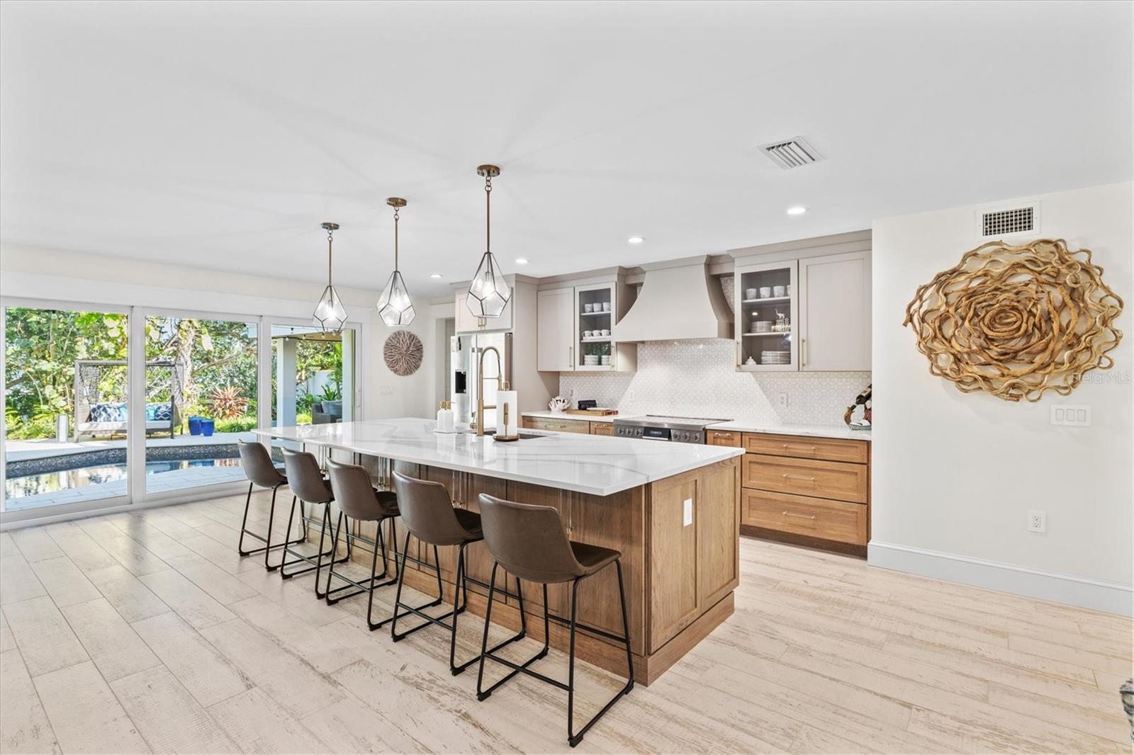 HOLMES BEACH 14TH UNIT - Residential